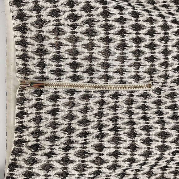 LOFT skirt Size 12 Ivory With Metallic Print - Picture 3 of 7